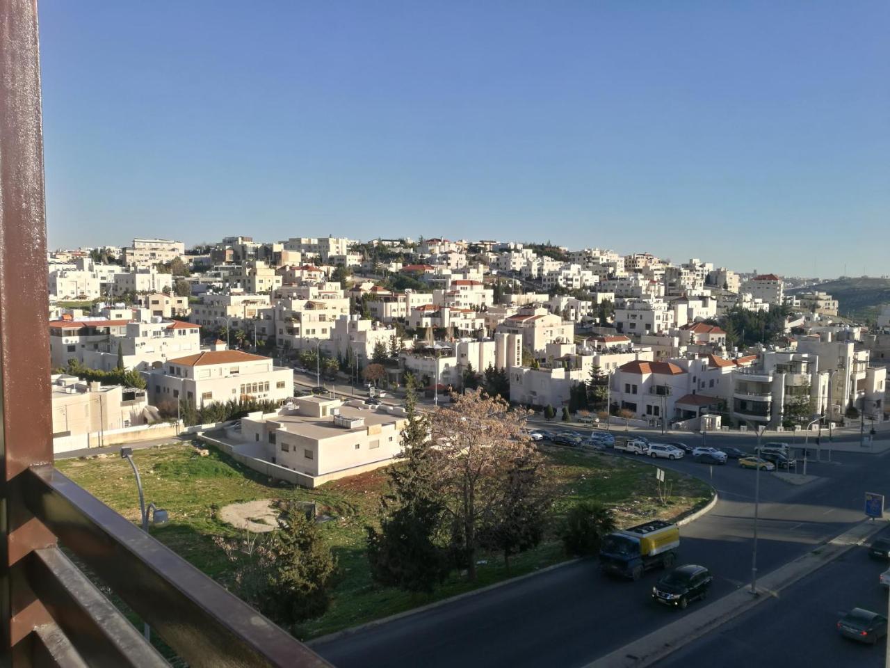 Dair Ghbar Gate Apartments Amán Exterior foto